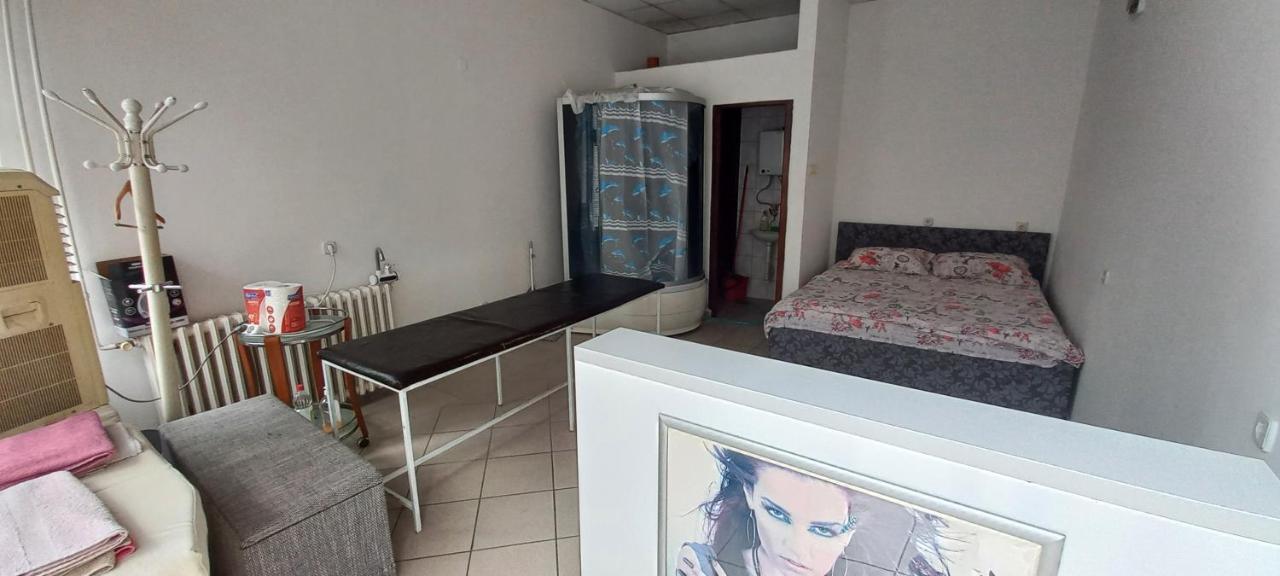 Appartamento Big Bed, Rumenacka 7 Novi Sad Esterno foto